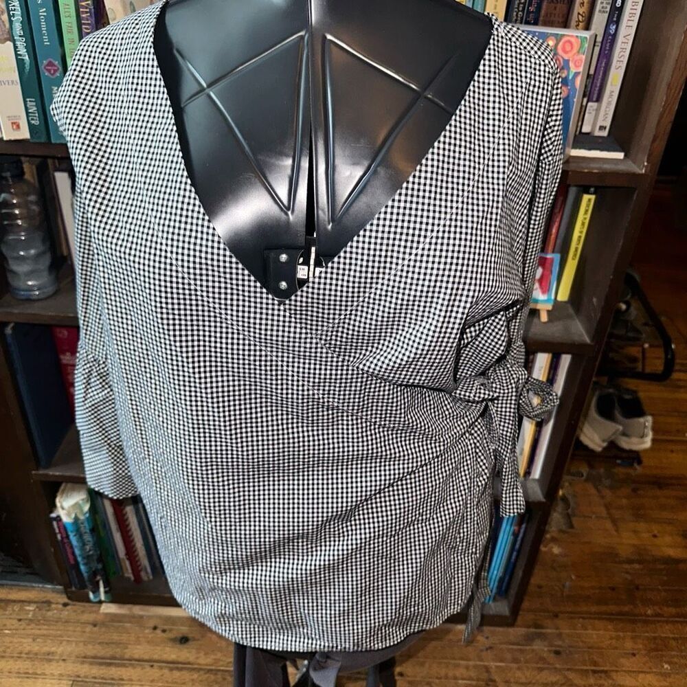 Loft checked crossover M ruffled sleeve minimalist blouse